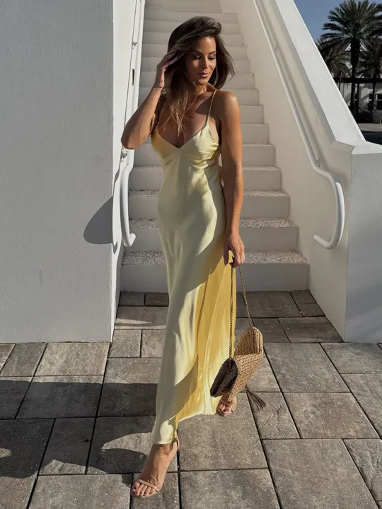 HH%20Women%20Summer%20Yellow%20Stain%20V%20Neck%20Sling%20Dress%20Elegant%20Sleeveless%20Loose%20Maxi%20Robes%202025%20New%20Ladies%20Party%20Holiday%20Dresses%20-%20Image%204