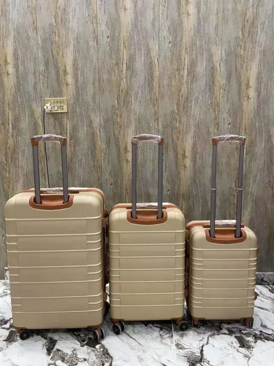 Pack%20of%20e%20Pieces%20-%20Luggage%20set%20-%20Unbreakable%20Fiber%20-%20Suitcase%20-%20Attachi%20-%20Travel%20bags%20-%20Image%204