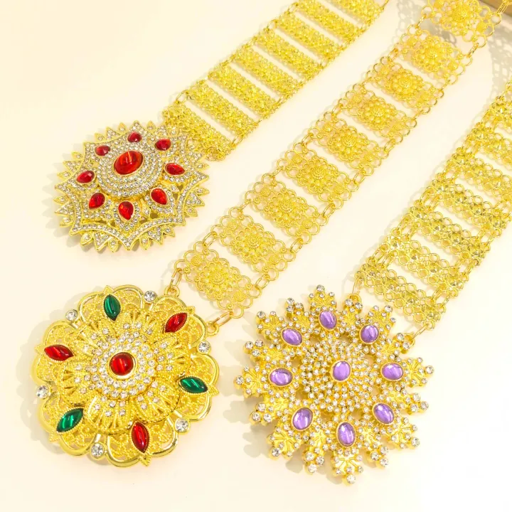 Thai luxury large belt for women can be paired with Siam Lanna style, gold belt, silver belt, various flower buckle with 39 inch diamonds, it must be included when attending the big festival.