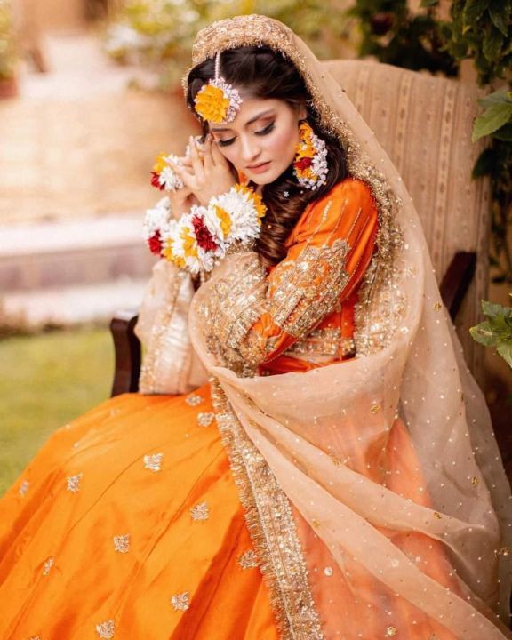 Customized Floral Jewellery For Bridal Mayoon Mehndi Set