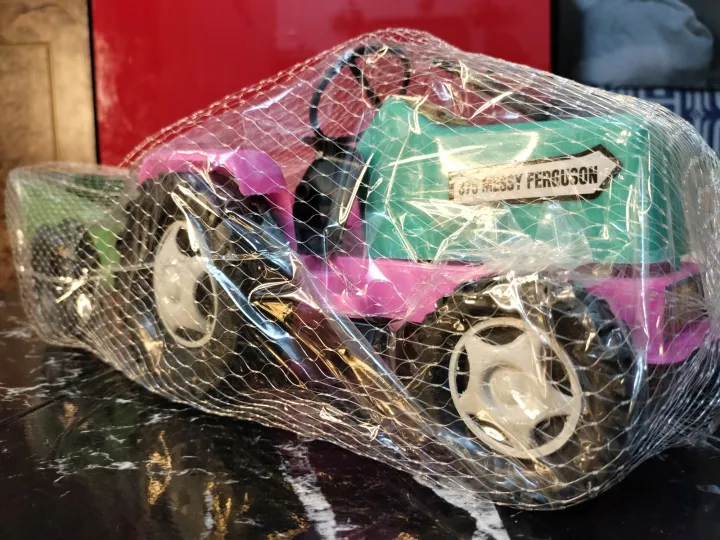 Friction%20Powered%20Beautiful%20Crane%20-%20Excavator%20Construction%20Truck%20for%20Kids%20-%20Manual%20Shovel%20Truck%20Toy%20-%20Image%202