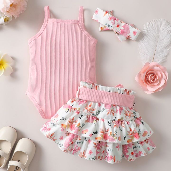 0-2%20Year%20Old%20Newborn%20Baby%20Girls%20Summer%20Sleeveless%20Suspender%20Jumpsuit%20With%20Floral%20Print%20Short%20Skirt%20Cute%20Fashion%20Toddler%20Set%20-%20Image%202