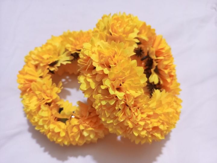 Artificial fabric ( Yellow ) colour / Most Demanding beautiful gajra / pack of 01 pair