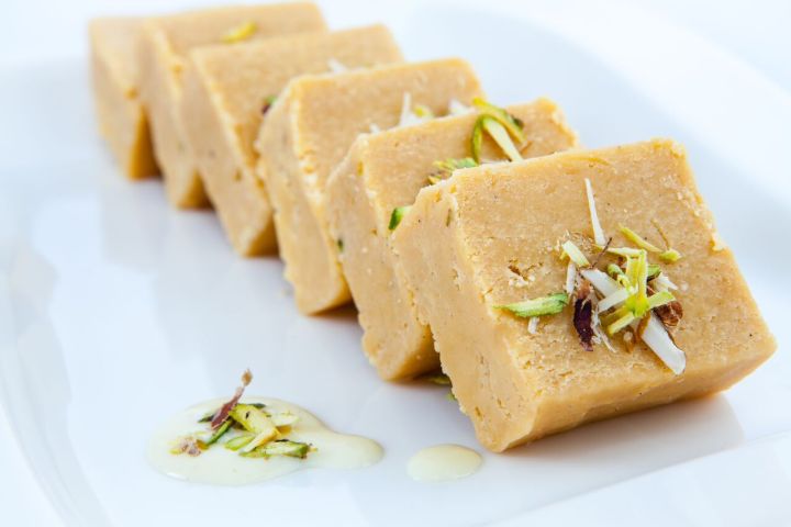 Special%20Sama%20Satta%20Famous%20Barfi%201%20kg%20-%20Image%202