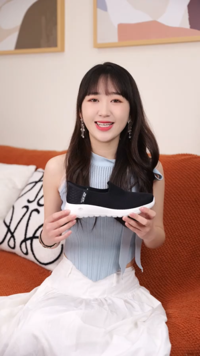 (Preorder)  Skechers Women's GOwalk Joy GOwalk Shoes - 124641-BKW - Air-Cooled Memory Foam