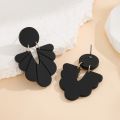 Black Wave Semi-Circular Line Pattern Earrings, Classic Retro Women's Elegant Earrings for Daily Wear and Clothing Matching.