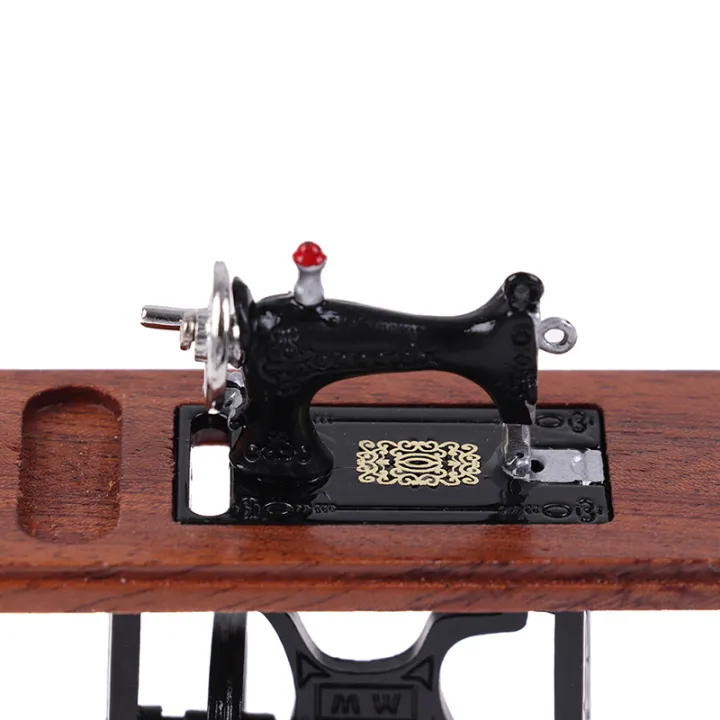 1:12%20Dollhouse%20Decor%20Miniature%20Furniture%20Wooden%20Sewing%20Machine%20for%20Dolls%20House%20Toys%20-%20Image%206