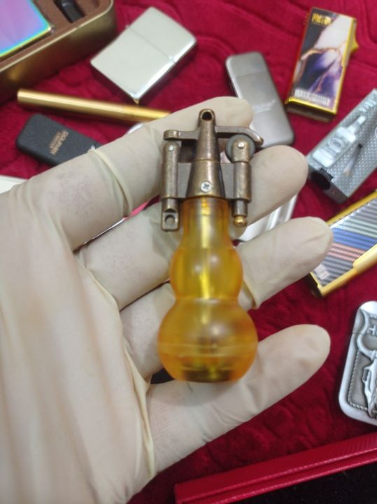 Vintage%20Gas%20Lighter%20Windproof%20Metal%20Pocket%20Lighter%20Retro%20Design%20Refillable%20Utility%20Lighter%20-%20Image%203