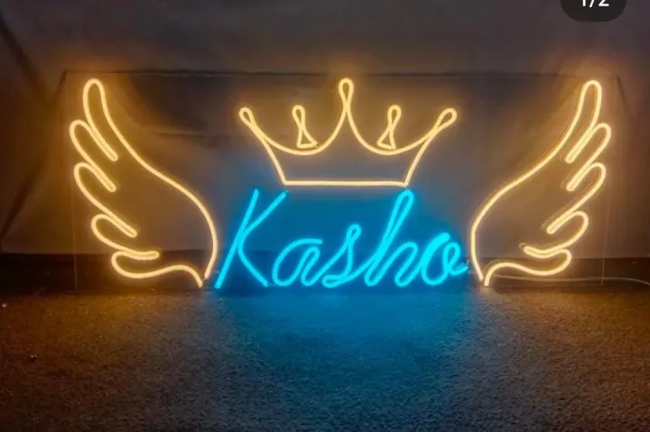 Neon%20lights%20-%20Image%203