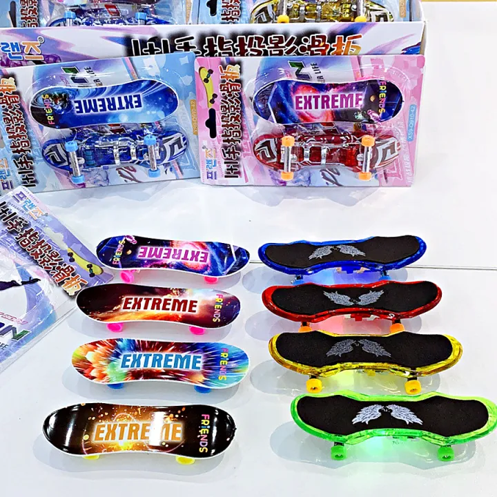 2 PCs set 1 PCs mini skateboard fingerboard fingerless 1 pc mini skateboard baby toys random