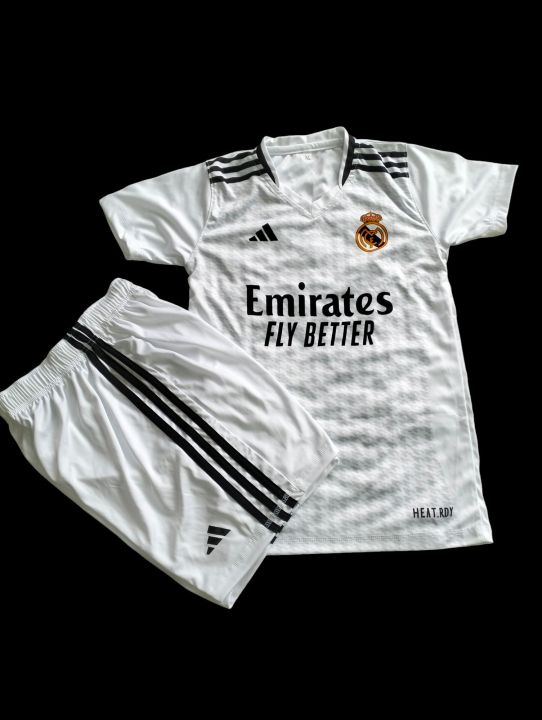 Real%20Madrid%20Jersey%20Kids%20Size%20Full%20Kit%20-%20Image%207