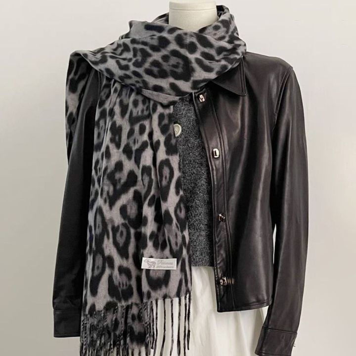 Fashion Leopard Tassels Shawl Imitation Cashmere Thickened Foulard Pashmina Hijabs Windproof Winter Warm Scarf Neck Warmer