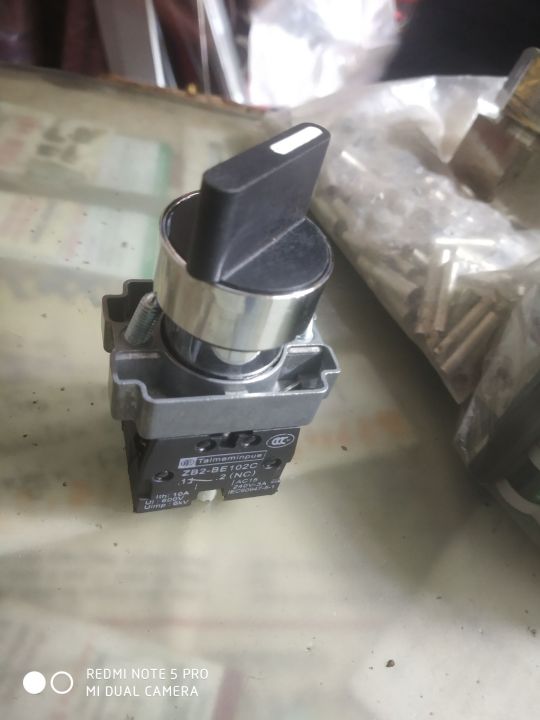 The%20Telemecanique%20ON%20OFF%20ON%20Selector%20Switch%20(model%20BD33,%20ZB2-BE101C)%20is%20a%20robust%20and%20reliable%20industrial%20component%20designed%20for%20versatile%20control%20applications.%20With%20a%20durable%2022mm%20design,%20it%20offers%20a%20clear%20and%20intuitive%20ON-OFF-ON%20operation,%20making%20it%20suit%20-%20Image%207