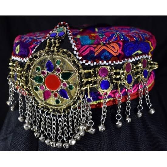 Gilgiti%20Traditional%20Cap%20for%20Girls%20with%20decorations%20set%20-%20Image%206