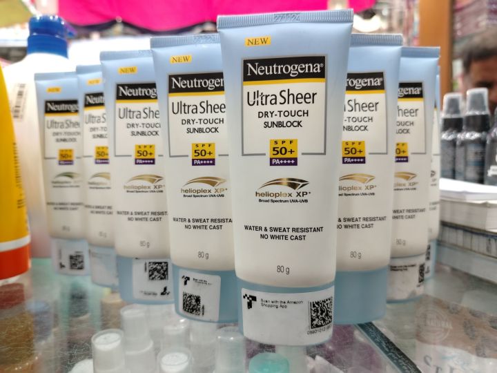 Neutrogena%20Ultra%20Sheer%20Dry%20Touch%20Sunblock%20with%20SPF%2050+%20PA%20++++%2080gm%20Original%20India%20-%20Image%204