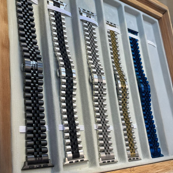 Smart%20Watch%20Chain%20Strap%20(Metal%20Link%20Bands)%20Fancy%20Chain%20Strap%20for%20Smartwatch%2049mm%2045mm%2044mm%2042mm%20Compatible%20with%20Ultra%20iWatch%20apple%20watch%20-%20stainless%20steel%20-%205-link%20brushed%20&%20polished%20finish%20-%20Unisex%20-%20-%20Image%202