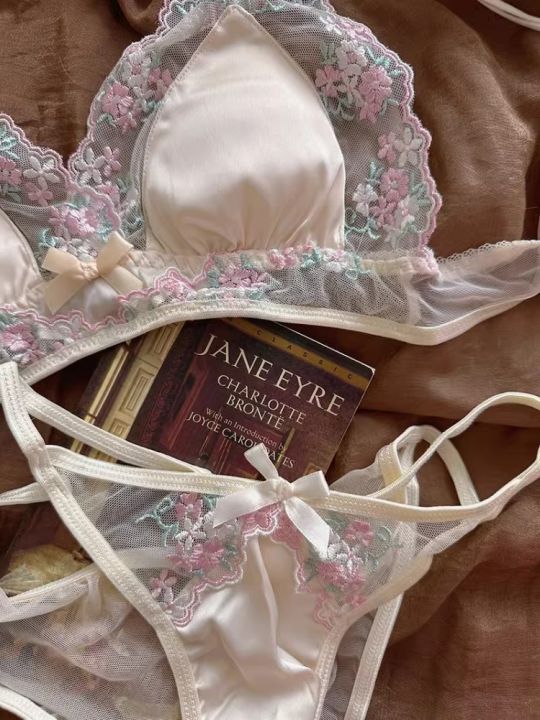 MOYISU%20Sweet%20Soft%20Milk%20French%20Pure%20Desire%20Girl%20Bra%20Set%20Triangle%20Cup%20No%20Underwire%20Underwear%20Small%20Breasts%20-%20Image%204