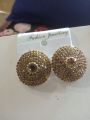 shampion colour  circle. studs earrings nice 100 %original jewellery nice quality. 