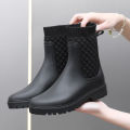 1 Pair of Women's Short Chelsea Rain Boots, Fashionable U-Shaped Fly-Knit Rain Boots, Pvc Non-Slip Waterproof Shoes.