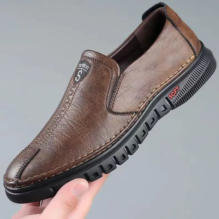 2025%20PU%20Leather%20Men's%20Loafers%20Luxury%20Men%20Casual%20Shoes%20New%20Fashion%20Driving%20Shoes%20Breathable%20Slip%20on%20Men%20Moccasins%20Plus%20Size%2039~44%20-%20Image%206