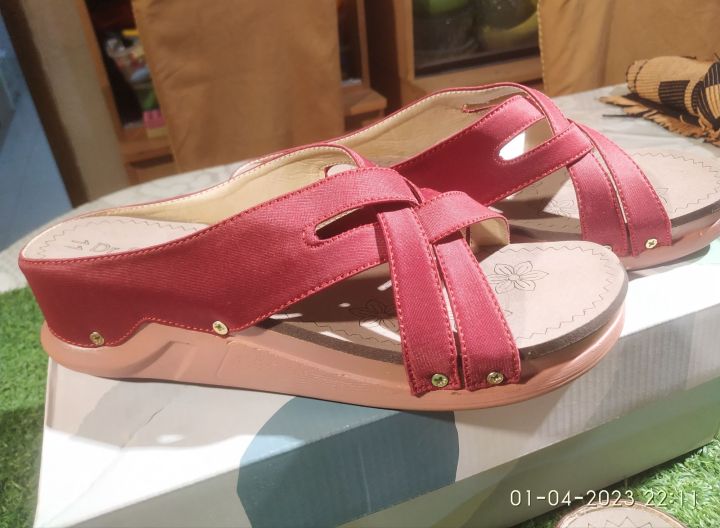 Ladies%20Dr%20Shoes%20High%20Quality%20Original%20Product%20%20Red%20Color%20Shoes%20-%20Image%205