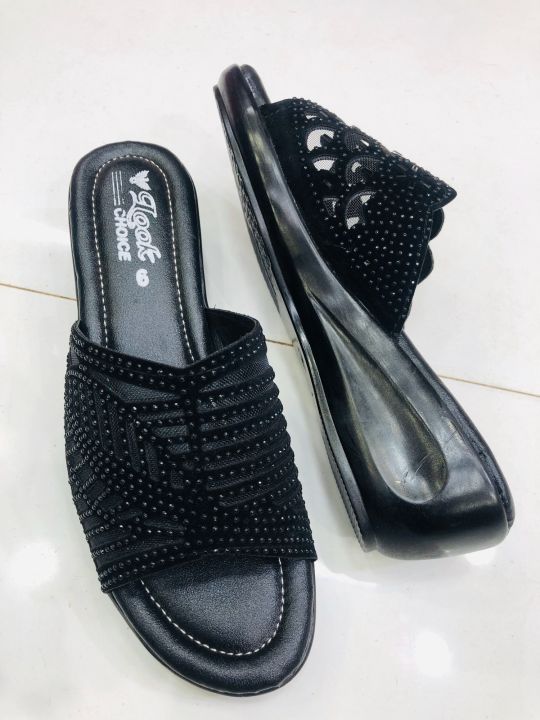 Trendy%20Black%20Slip-On%20Heels%20for%20Women%20-%20Comfortable%20Nylon,%20Eid%20Collection%20-%20Image%203