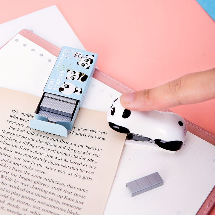 DELI%20Cartoon%20Mini%20Stapler%20Set%20Stapling%20Machine%20With%201000%20pcs%20No.10%20Staples%20Office%20School%20Binding%20Supplies%20Manual%20Cute%20Staplers%20-%20Image%203