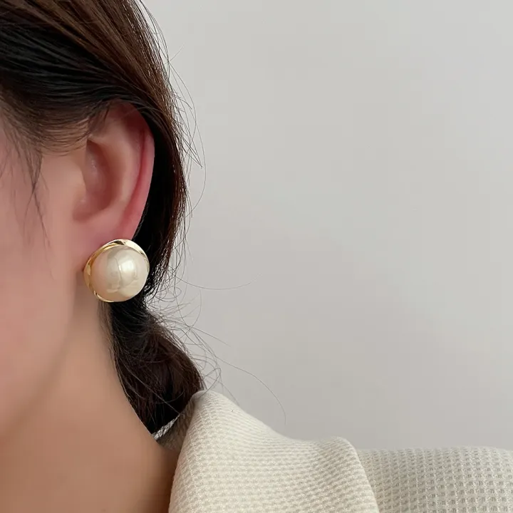 2024%20New%20Light%20Luxury%20Simple%20Elegant%20Golden%20Pearl%20Stud%20Earrings%20For%20Women%20Fashion%20Cute%20Metal%20Jewelry%20Party%20Gifts%20-%20Image%202