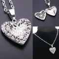 Heart-shaped Photo Frame Pendant Necklace Openable Locket Necklaces. 