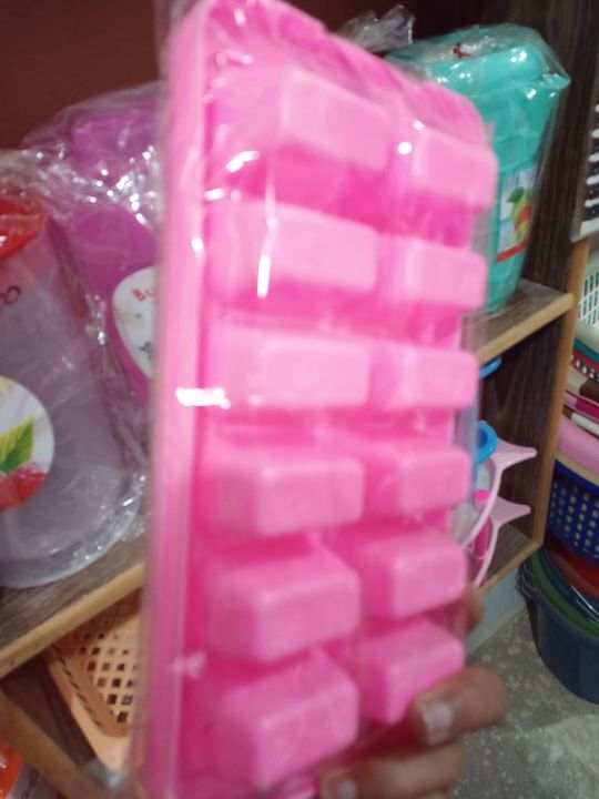 Ice%20cube%20Maker%20-%20Fridge%20Ice%20cube%20%F0%9F%A7%8A%20Maker%20-%20Image%202