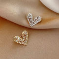 Sparkling crystal heart anti-glare buckle small brooch fashion lapel pin clothes versatile mini corsage button pin jewelry .