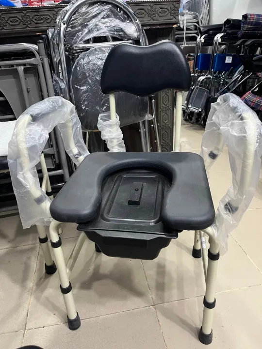 Adjustable Commode Stool – Height Adjustable Toilet Chair for Elderly ...