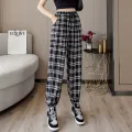 Pants Women New Bunch of feet Fashion Loose Black Plaid Summer Harajuku Students Streetwear Harem Long Trousers Womens Chic. 