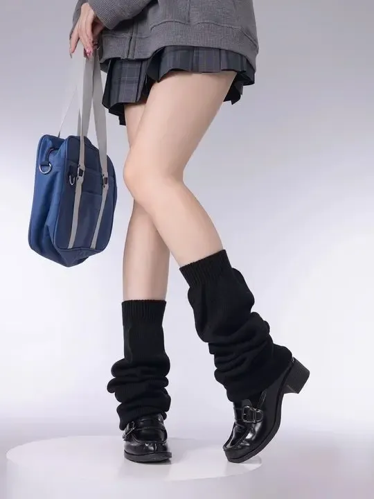 Trumpet%20Leg%20Warmers%20Cute%20Knitted%20Long%20Foot%20Cover%20Fashion%20JK%20Lolita%20Socks%20Solid%20White%20Black%20Colors%20Kawaii%20Autumn%20Winter%20Legwarmer%20-%20Image%205