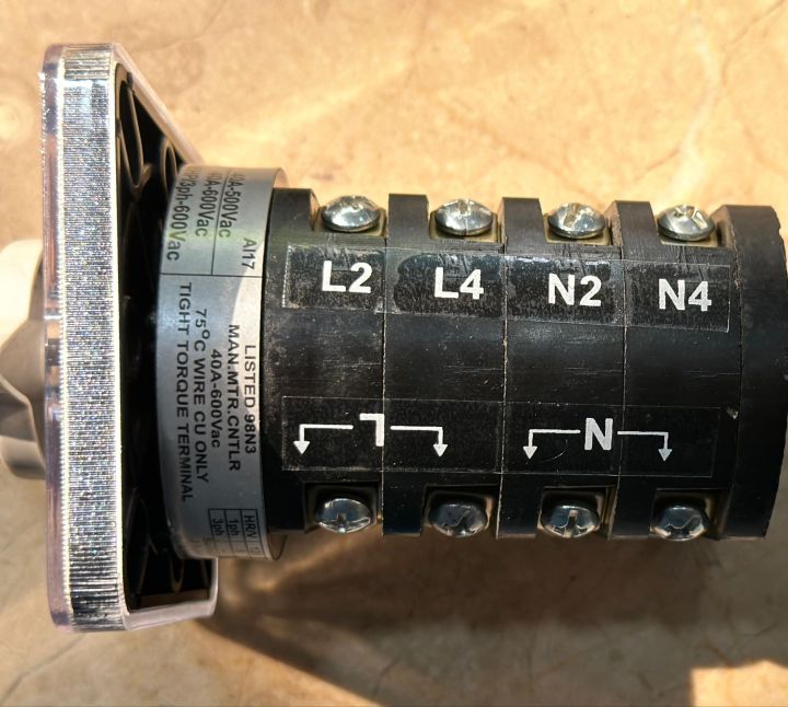 4%20pole%20change%20over%20switch%20(with%20gift)%20control%204%20meter%20at%20a%20time%20imperial%20company%2040%20amp%20-%20Image%202