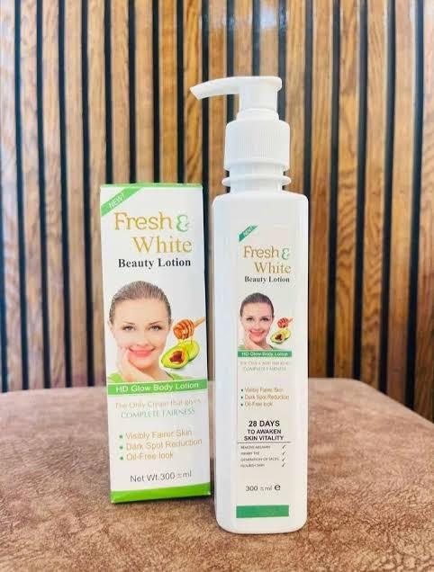 fresh%20and%20white%20body%20lotion%20made%20in%20Pakistan%20-%20Image%205