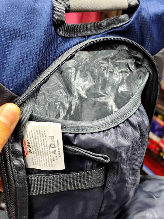 Deuter%20mountain%2010%20litter%20waterproof%20bag%20for%20travel%20purpose%20-%20Image%206
