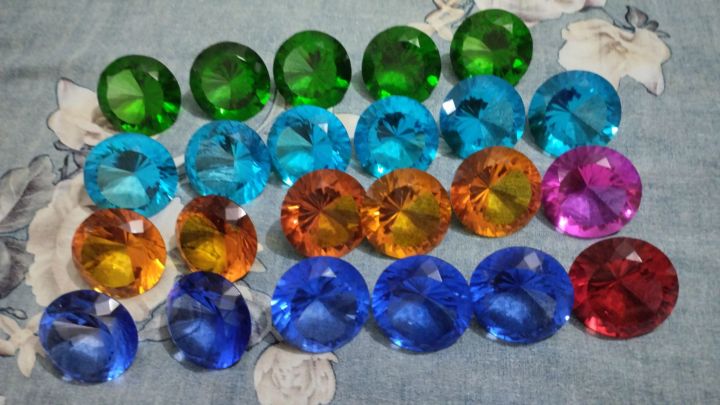Blue%20Crystal%20Glass%20Diamond%20Paperweight%204"%20Diameter%20(100mm)%20-%20Image%206