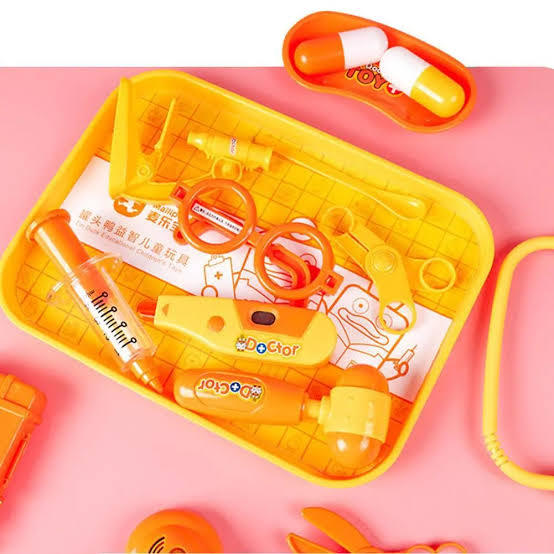 Docotr%20Set,%20kids%20play%20set,%20kids%20doctor%20set,%20doctor%20equipments%20for%20kids,%20playying%20set,%20docotr%20tray%20set,%20high%20quality%20Doctor%20set,%20pretented%20play%20set,%20medical%20set,%20medical%20kit.%20-%20Image%205