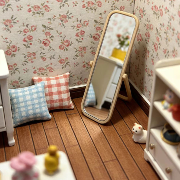 Dollhouse%20miniature%20dressing%20mirror,%201:12%20scale,%20can%20freely%20DIY%20decorate%20home,%20bedroom%20and%20other%20scene%20accessories,%20holiday%20%20-%20Image%204