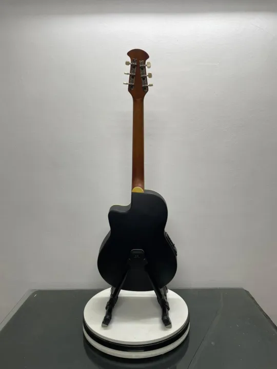 Hertz%20Guiter%20-%20Image%204