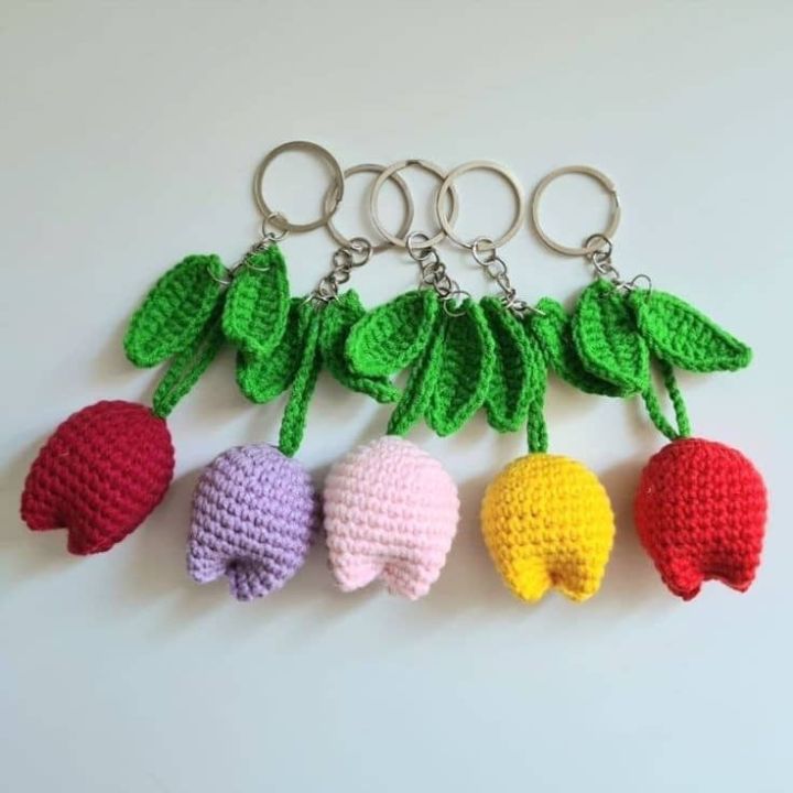 handmade crocbet tulip keychain