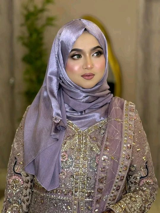 Diamond%20%20satin%20silk%20party%20hijab.%20Hijab%20%20Premium%20Quality.%20Size:%2090%20X%2030%20Inch.%20-%20-%20Image%203