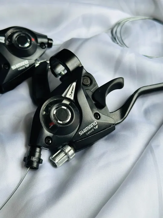 Shimano%20gears%20system%203+7%20for%20MTB%20bicycles%20-%20Image%202