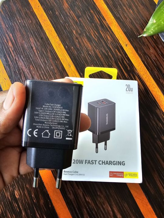 Baseus%2020W%20PD%20Quick%20Charger%20With%20Usb%20-%20Image%208