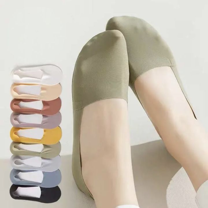 No%20Show%20Invisible%20Socks%20with%20Anti-Slip%20Grip%20%E2%80%93%20For%20Women%20&%20Men,%20Ideal%20for%20Loafers%20&%20Shoes%20-%20Image%202