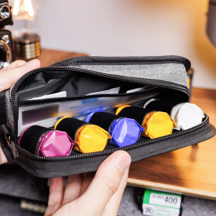 JJC%20Portable%20135%20mm%2035mm%20Film%20Case%20Photographic%20Film%20Carrying%20Storage%20Case%20Pouch%20for%205%20Rolls%20of%2035mm%20135mm%20Films%20Rolls%20Bag%20-%20Image%207