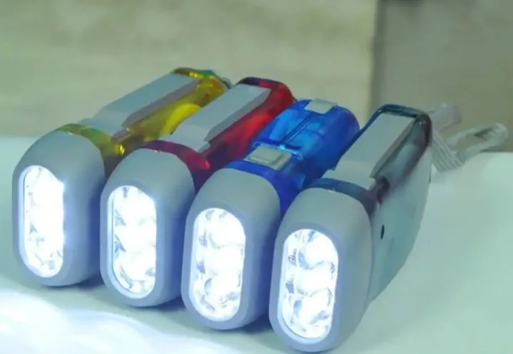Hand%20Pressure%20Dynamo%203%20LED%20Torch%20Light%20Battery%20less%20Crank%20Torch%20Flash%20Light%20Automatic%20No%20Charging%20No%20Rechargable%20Hand%20Pressing%20Power%20Flashlight%20-%20Image%204