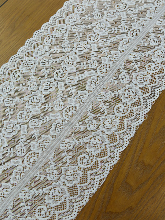 White%20small%20rose%20lace%20table%20flag%20with%20rustic%20romantic%20style%20suitable%20for%20living%20room%20dining%20table%20-%20Image%203