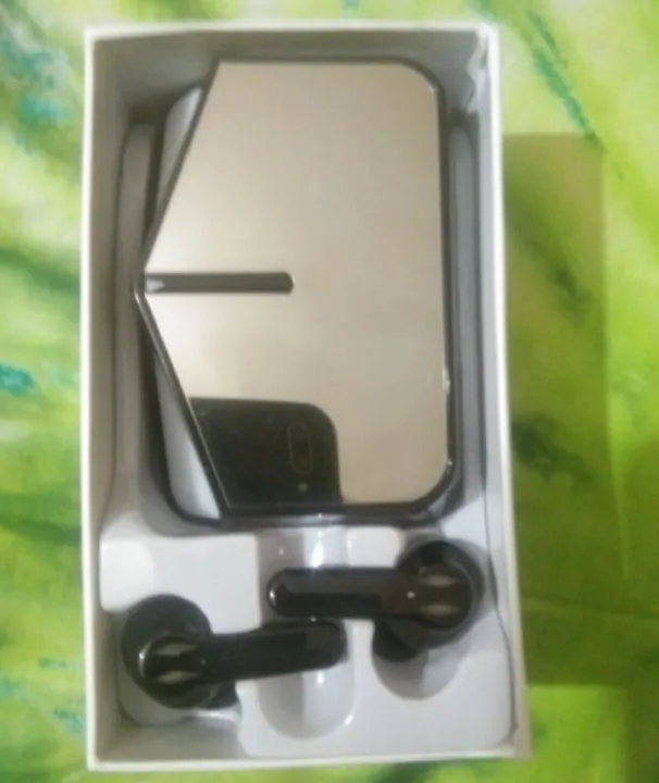 M28%20TWS%20Original%20Premium%20quality%205.1%20Wireless%20Gaming%20Earbuds%20-%20Image%205